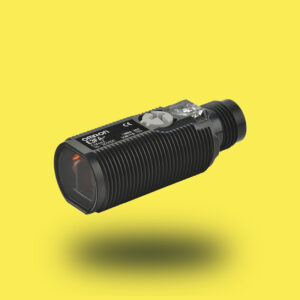 E3FADP26OMS | Sensor fotoeléctrico difuso, alcance 1000 mm, M18, cuerpo plástico, salida PNP, conector M12 de Omron