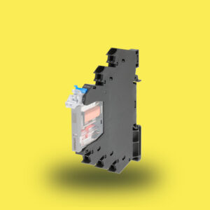 G2RVST500DC24BYOMB | Relé delgado con base integrada, 1 contacto inversor, bobina 24 V CC, terminal Push-In Plus de Omron